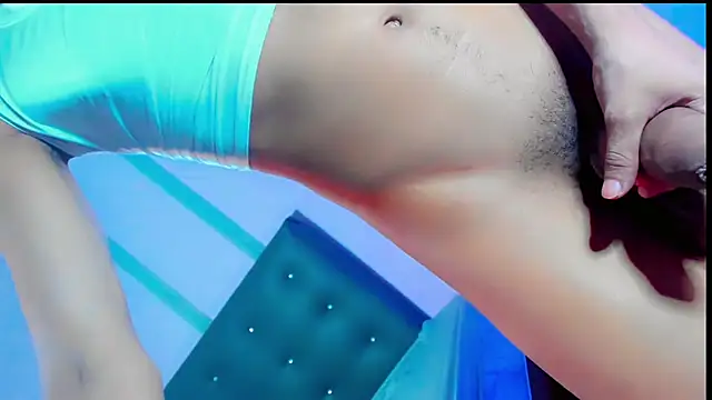 malahya_ Show in webcam