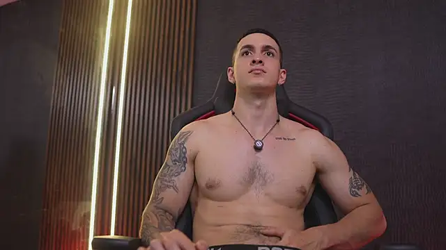 Czat XXX na żywo – JacksonOlsenn