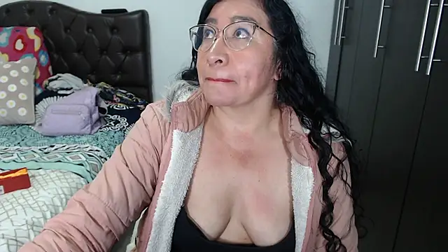 Chatroom XXX en direct de Grace_mature_milf