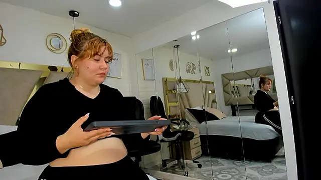 Chatroom XXX en direct de rousse_millers