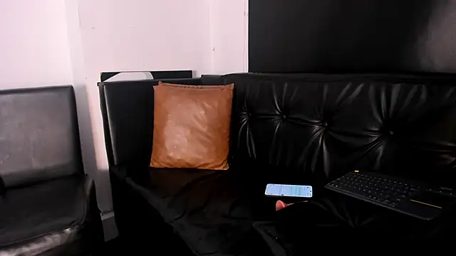 XXX chat uživo modela aylin_ferrer