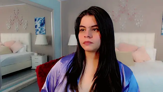 _Maddison_Ivanova_: онлайн-секс-чат