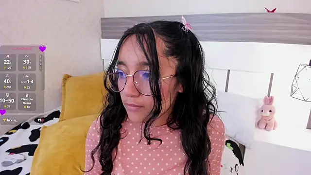 Emilyblussh's Live XXX Chat