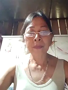 Sky-rain98's Live XXX Chat