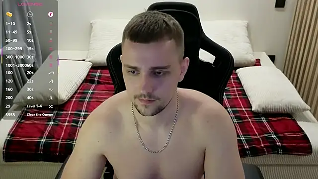 Larstar01: онлайн-секс-чат