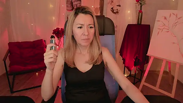 دردشة DonnaSmitth الجنسية المباشرة