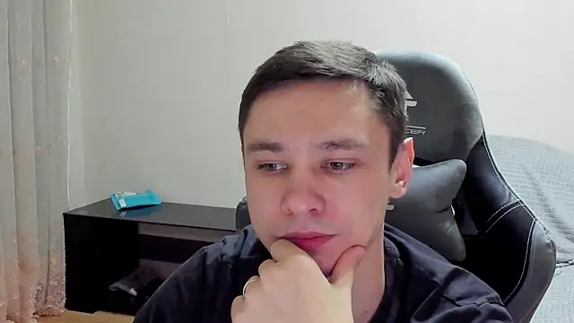 Chatroom XXX en direct de Alexmansuper