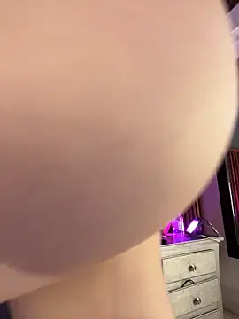 MarilynSmith01's Live XXX Chat