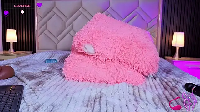 Živý XXX chat MiaaFarrel