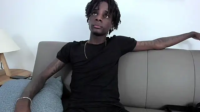 dark_fantasy9: διαδικτυακό σόου στην κάμερα