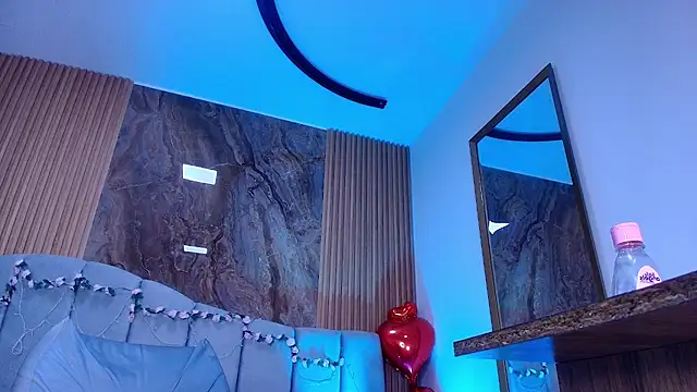 Онлайн чат XXX luce_williams