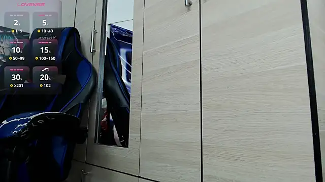 sr_jaeger's Live XXX Chat