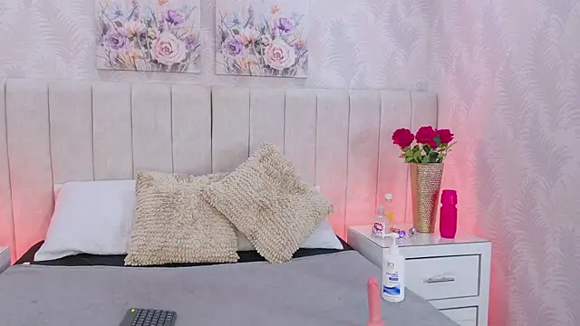 Chat +18 de SaraLugo ao vivo