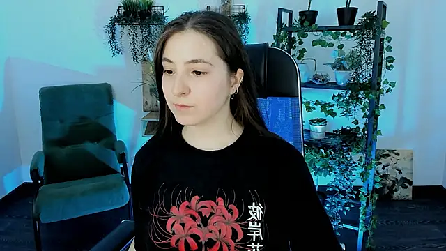 VirtuallVoyant live XXX chat