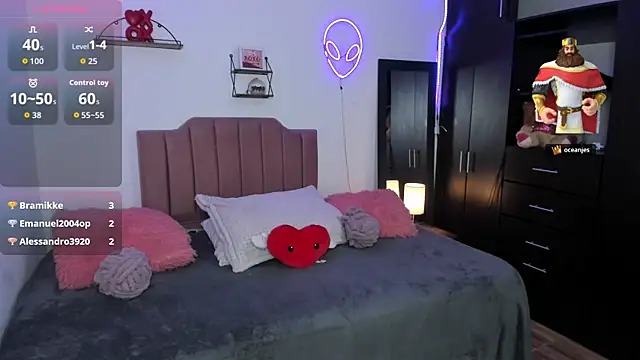 Chat XXX ao vivo de Nina_curves