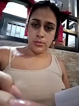 Show de MariBelle1 na webcam