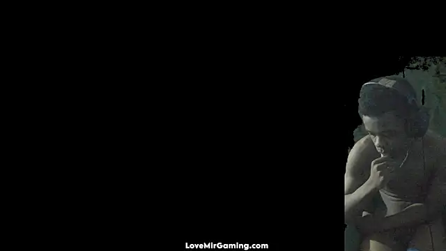 lovemirgaming: διαδικτυακό σόου στην κάμερα