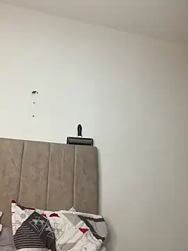 Lilybrunette_ Adlı Modelin Canlı XXX Sohbeti