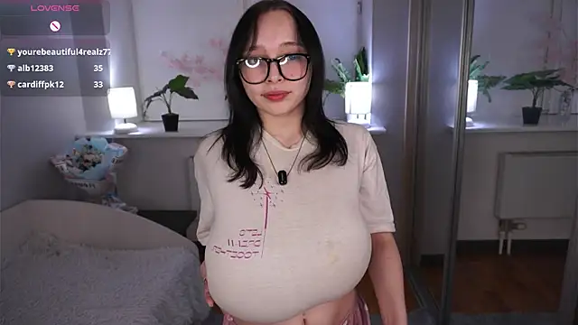 Chat XXX ao vivo de HannaHayles