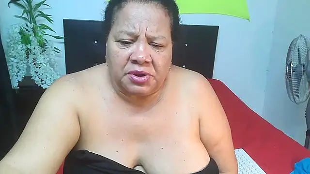 Shanttal0272 라이브 XXX 채팅