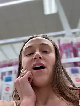 Chat XXX en directo de lunagirl13