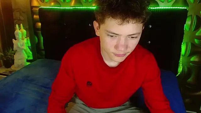 cruz_dante élő XXX-chatje