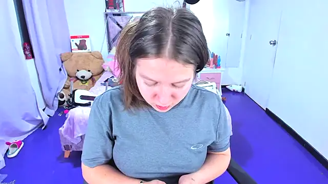 Chat +18 de Luna_Analya ao vivo