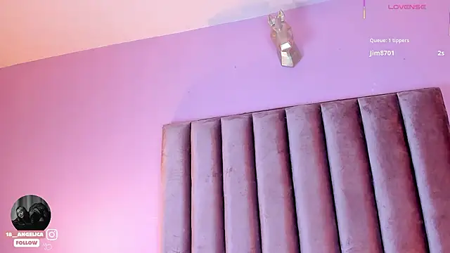 Chat +18 de Little_Angelica18 ao vivo