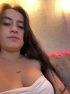 XXX chat uživo modela Antonella_Julieta