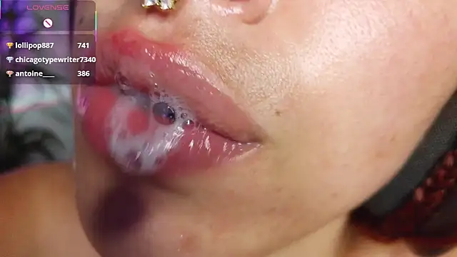 bri_von_dhara__ Pertunjukan Webcam