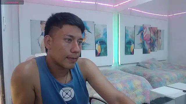 DominantBoy4 Webcam-Show