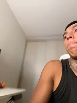 sendfer 即時 XXX 聊天