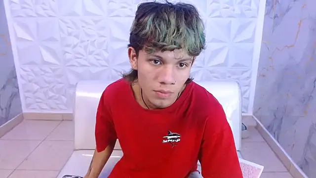 andy_dan18 webkamerás műsora