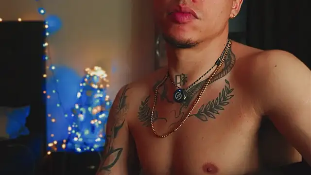 AlphaMasterXxx's Live XXX Chat