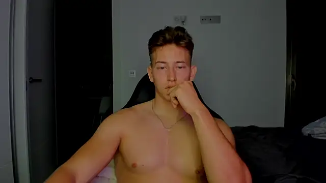 find0m_master's Live XXX Chat