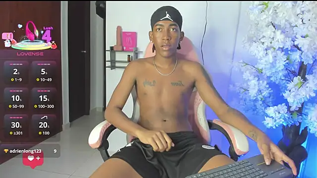 latin_kay1's Live XXX Chat