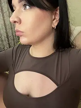 Poly_Nick's Live XXX Chat