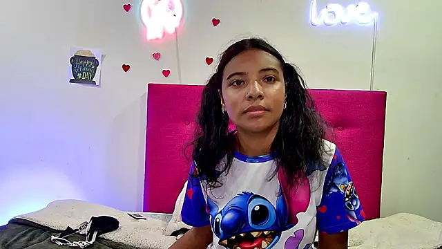 Ellie_Cute7's Live XXX Chat