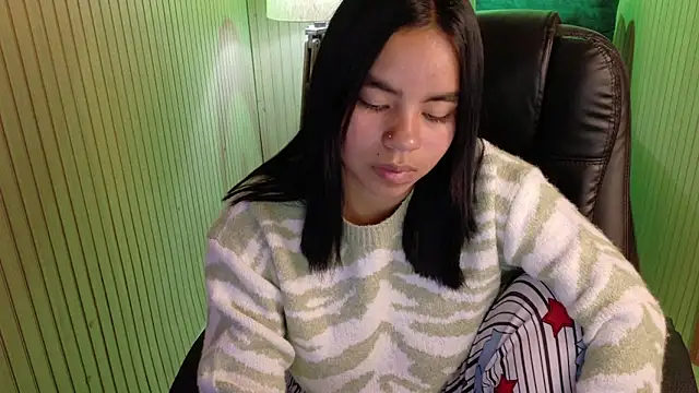 Онлайн чат XXX SofiaMante_