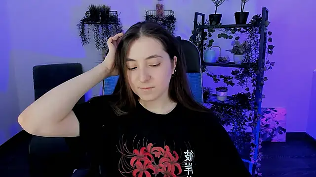 VirtuallVoyant Adlı Modelin Canlı XXX Sohbeti