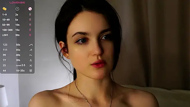 EffieHenri Live XXX-Chat