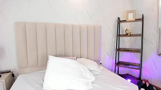 ViolettaRousee_ 现场XXX聊天