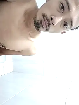 Dwirosebig Chat XXX live