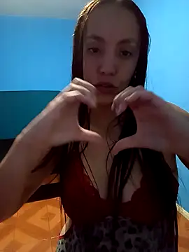 Show de MeninaLua na webcam