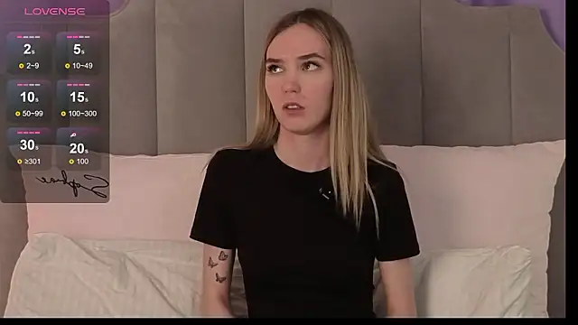 NikkiRyxのウェブカメラショー