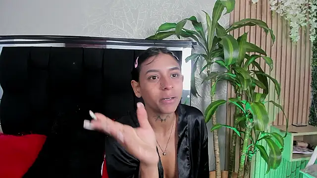 LesliePetit's Webcam Show