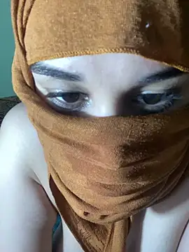 SaraChouchou's Live XXX Chat