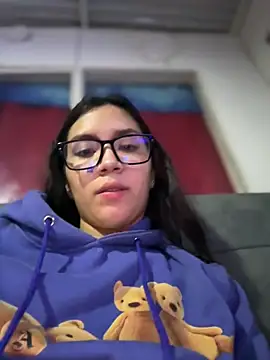 Chatroom XXX en direct de Mila_Morgan