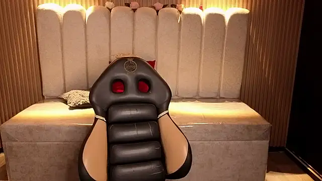 _Mia_Evans_1 élő XXX-chatje