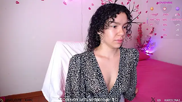 Karolina_1's Live XXX Chat